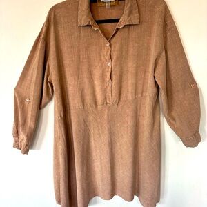 Women’s shortie dress size XL. Tan.